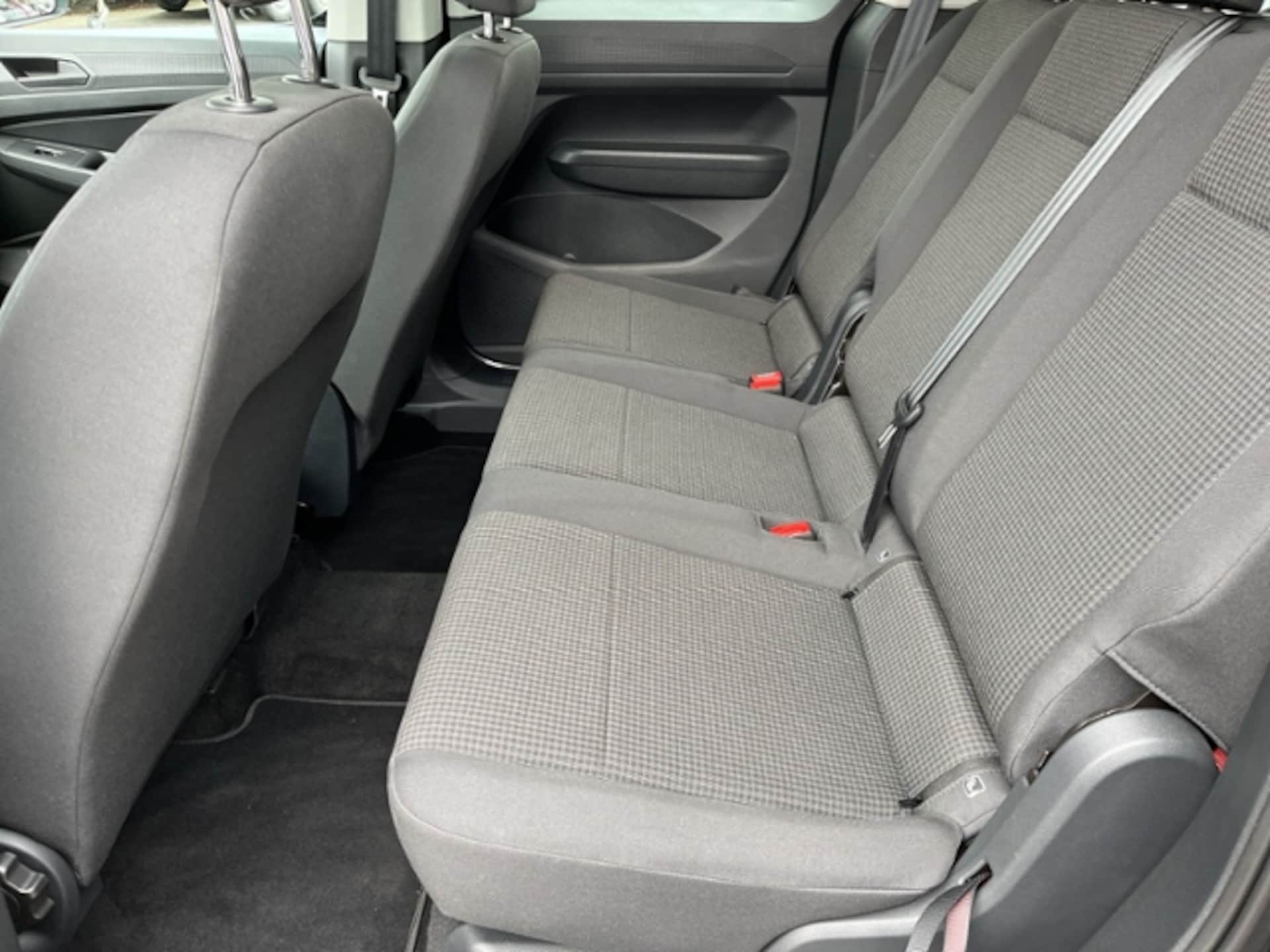 Volkswagen Caddy Basis-Modell