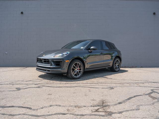 Photo of 2023 Porsche Macan