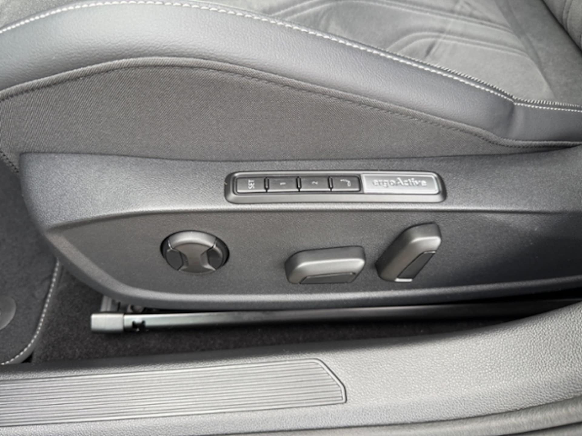 Volkswagen Golf Style