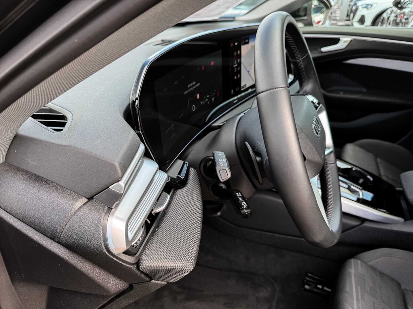 Bild über Audi A6 Avant TDI quattro 150 kW S tronic - für weitere Informationen kontaktieren Sie den Audi Partner