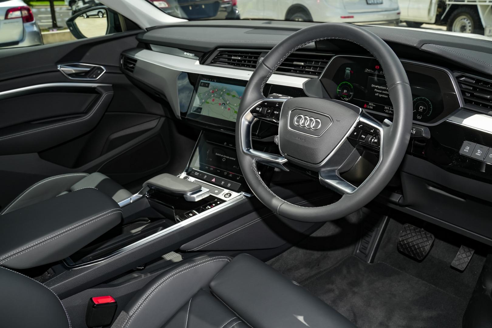 Audi Q8 Sportback e-tron
