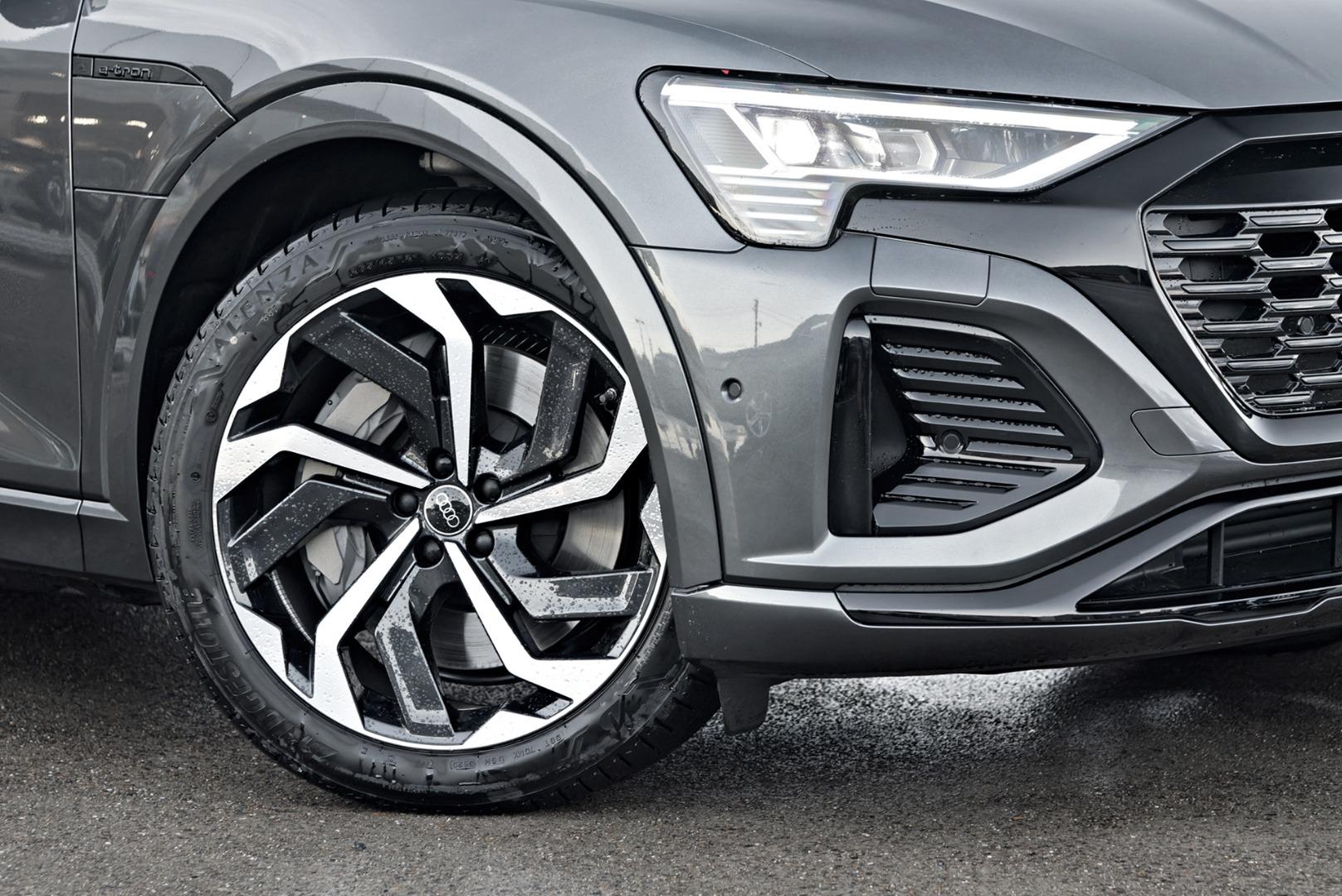 Image about Audi Q8 Sportback e-tron 55 e-tron quattro S line 300,00 kW