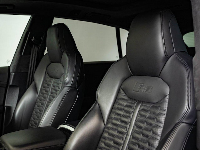 2024 Audi RS Q8 Base - Photo 26