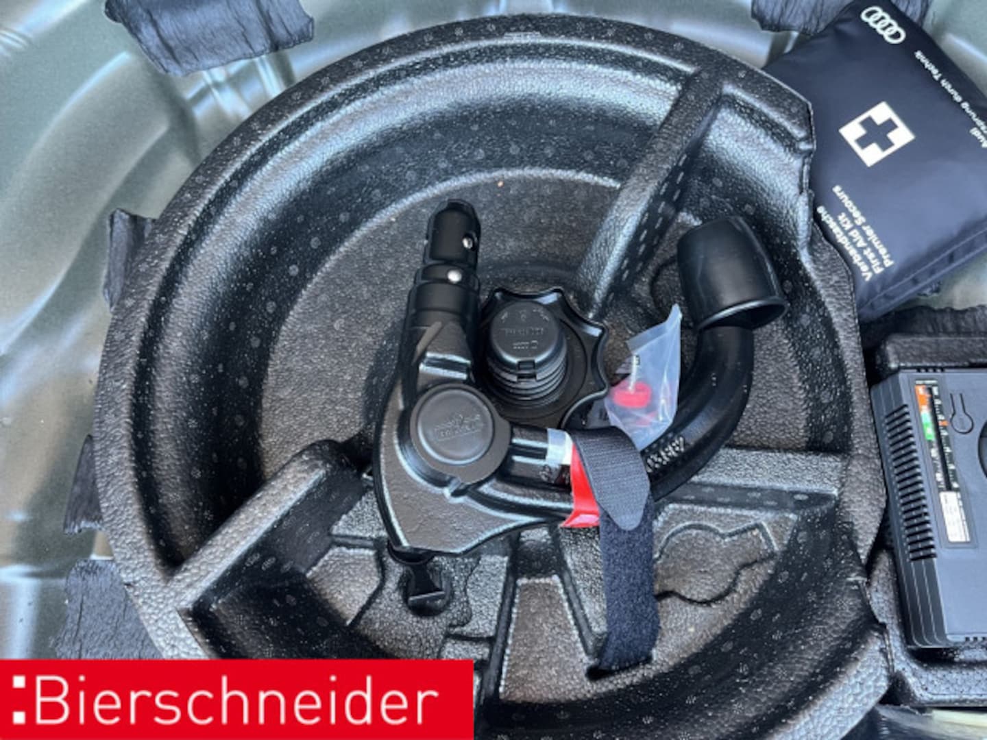 Bild über Audi A3 Sportback 30 TFSI S tronic - für weitere Informationen kontaktieren Sie den Audi Partner