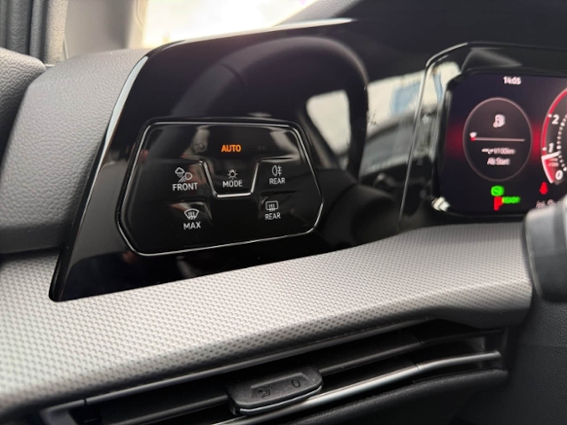 Volkswagen Golf Style