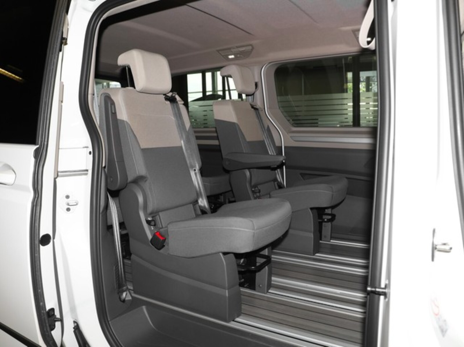 Volkswagen Multivan Langversion – Bild 4