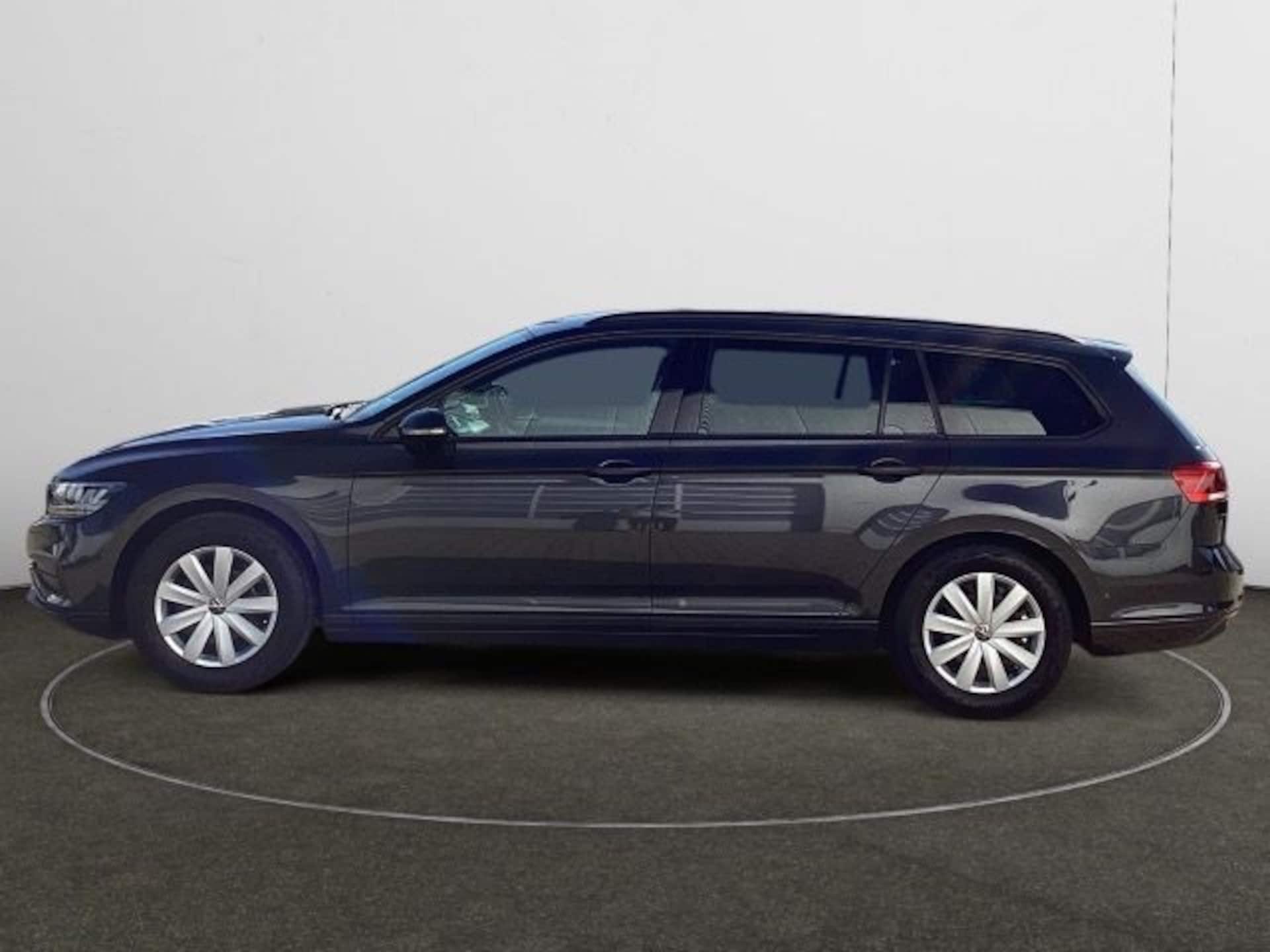 Volkswagen Passat Variant Basis-Modell