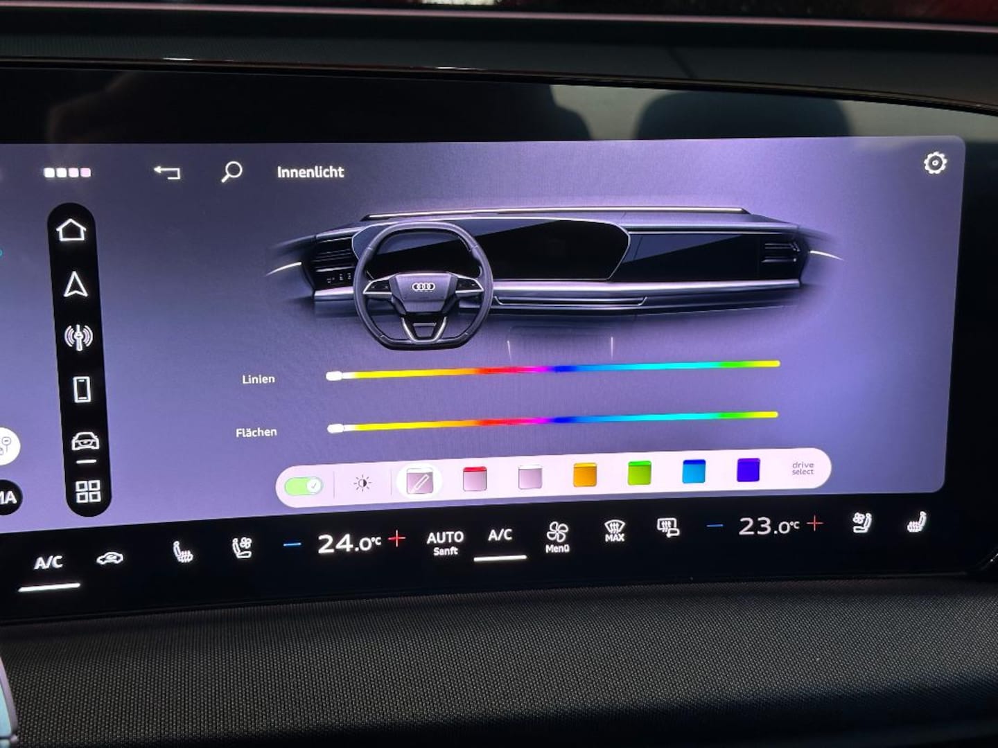Bild über Audi Q7 SUV TDI quattro 220 kW tiptronic - für weitere Informationen kontaktieren Sie den Audi Partner