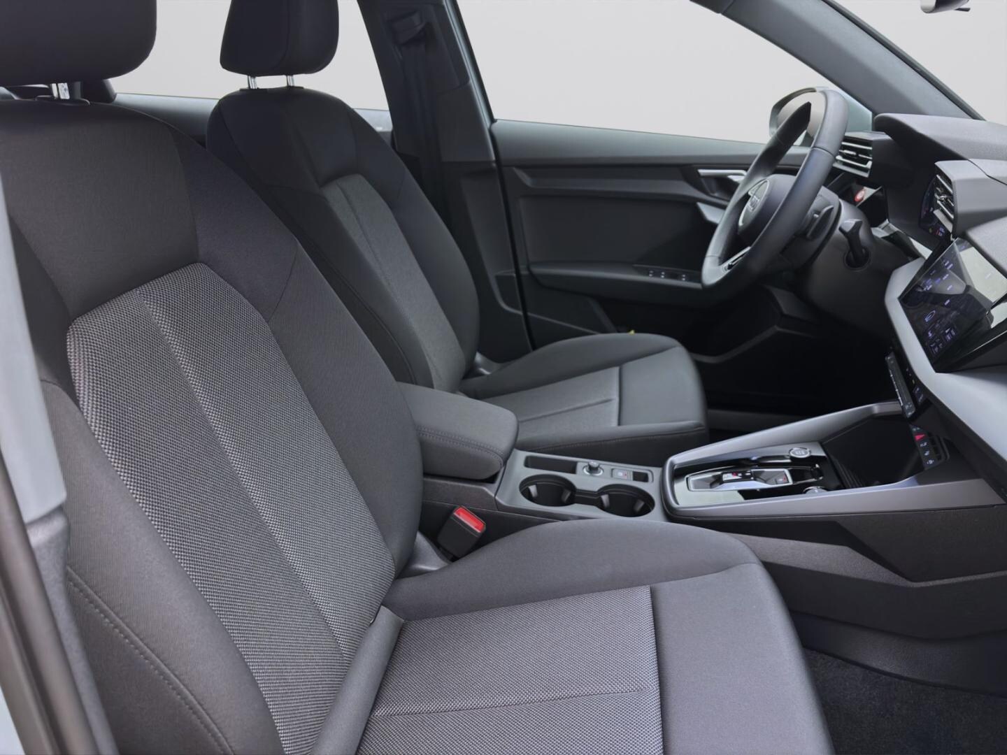 Bild über Audi A3 Sportback 35 TDI S tronic - für weitere Informationen kontaktieren Sie den Audi Partner