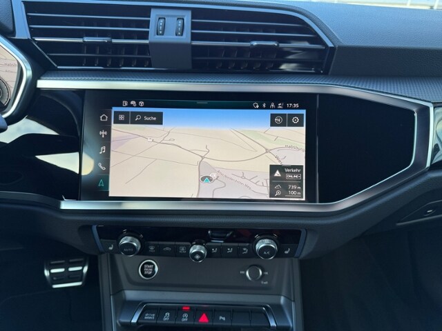 Image about Audi Q3 S line 35 TDI S tronic