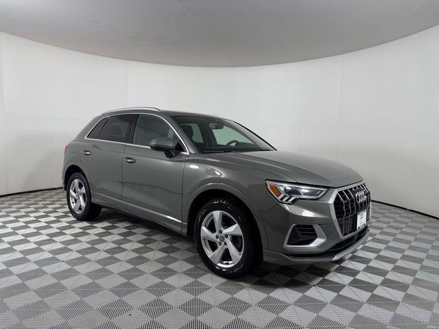 2020 Audi Q3 45 TFSI Premium Plus quattro's photo