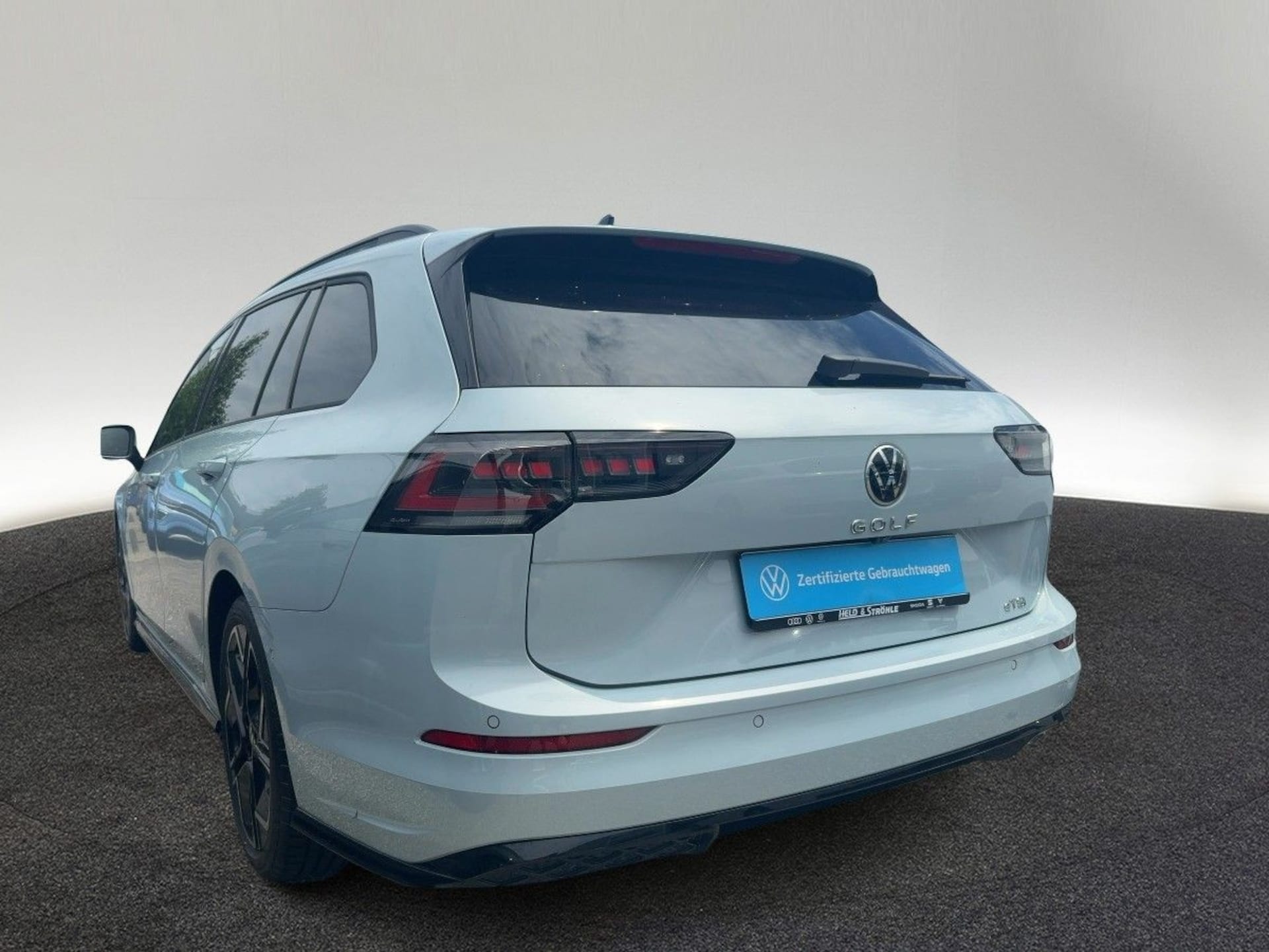 Volkswagen Golf Variant R-Line