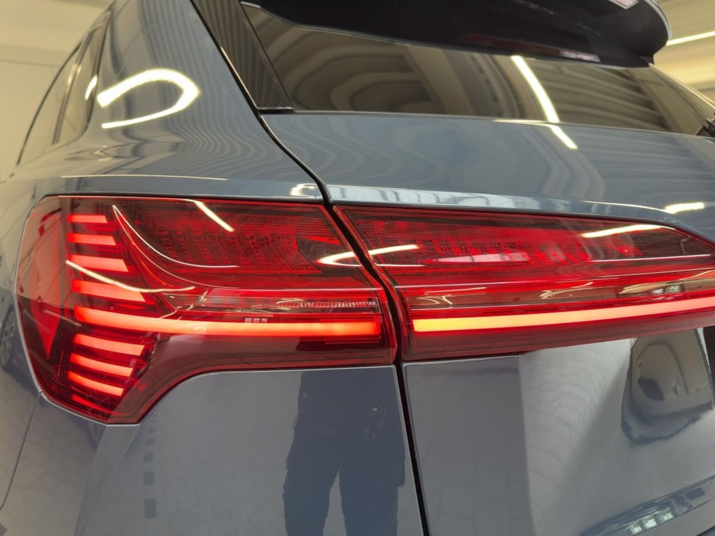 Bild über Audi SQ8 e-tron e-tron quattro - für weitere Informationen kontaktieren Sie den Audi Partner