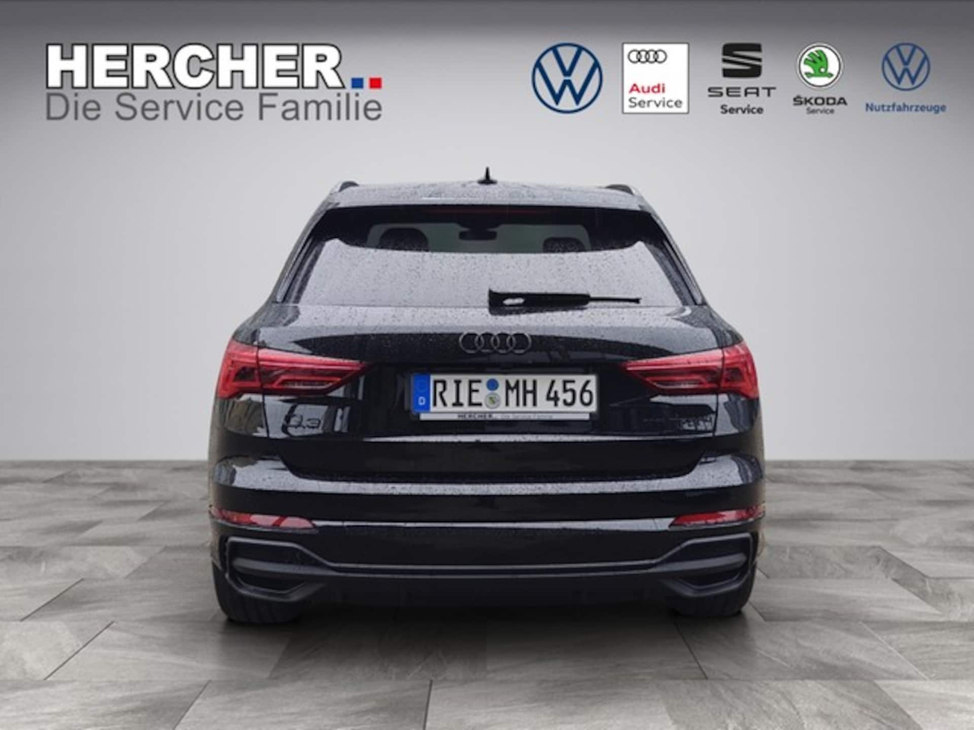 Audi Q3 SUV S line
