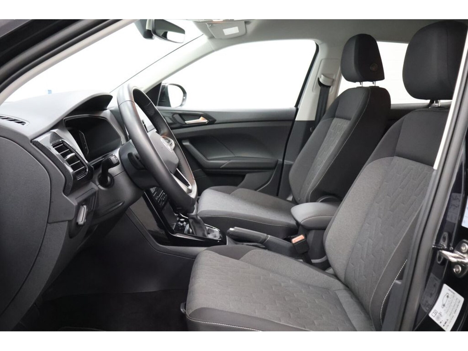 Volkswagen T-Cross – Bild 25