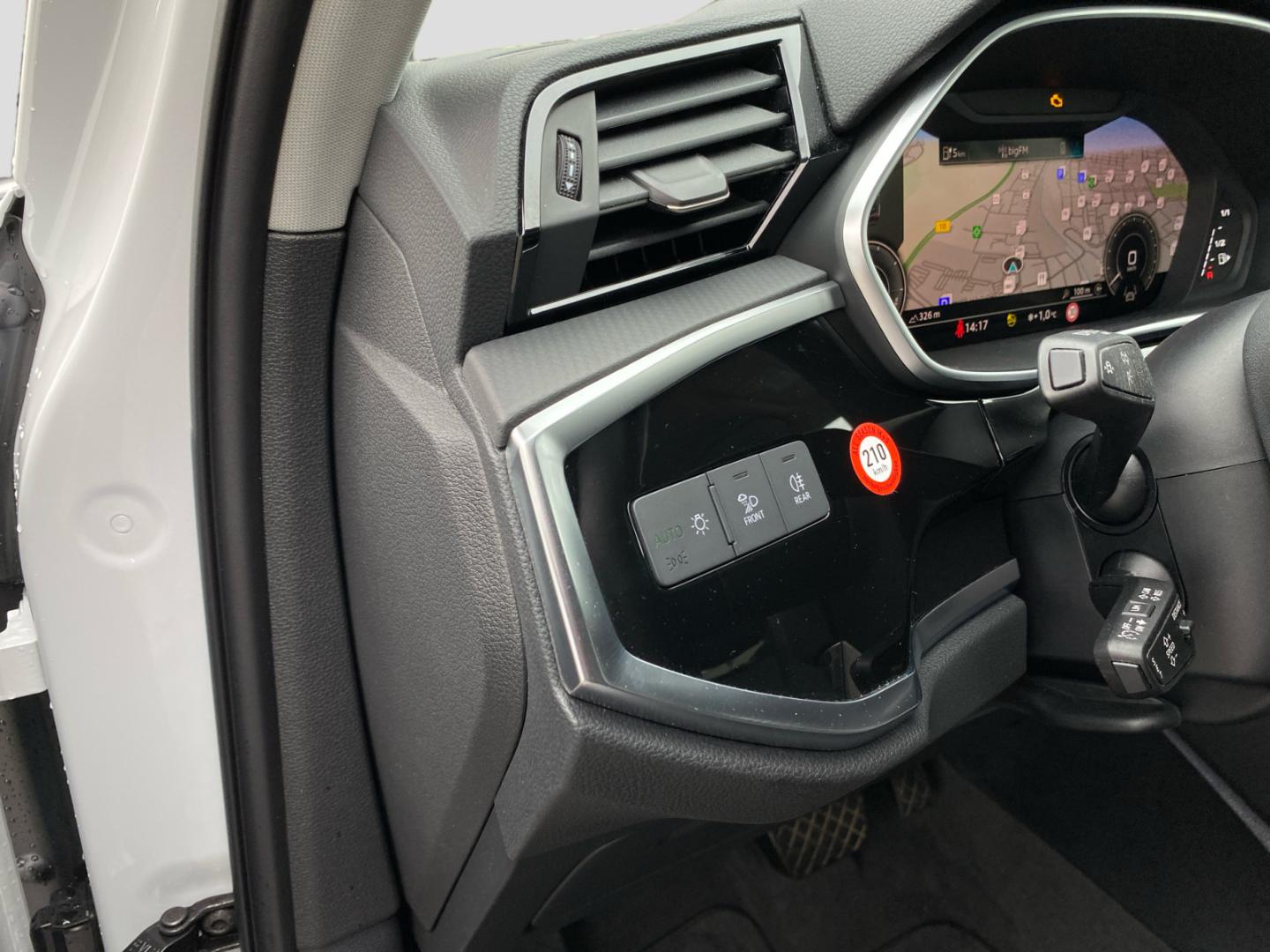 Image about Audi Q3 TFSI e S line 45 TFSI e S tronic