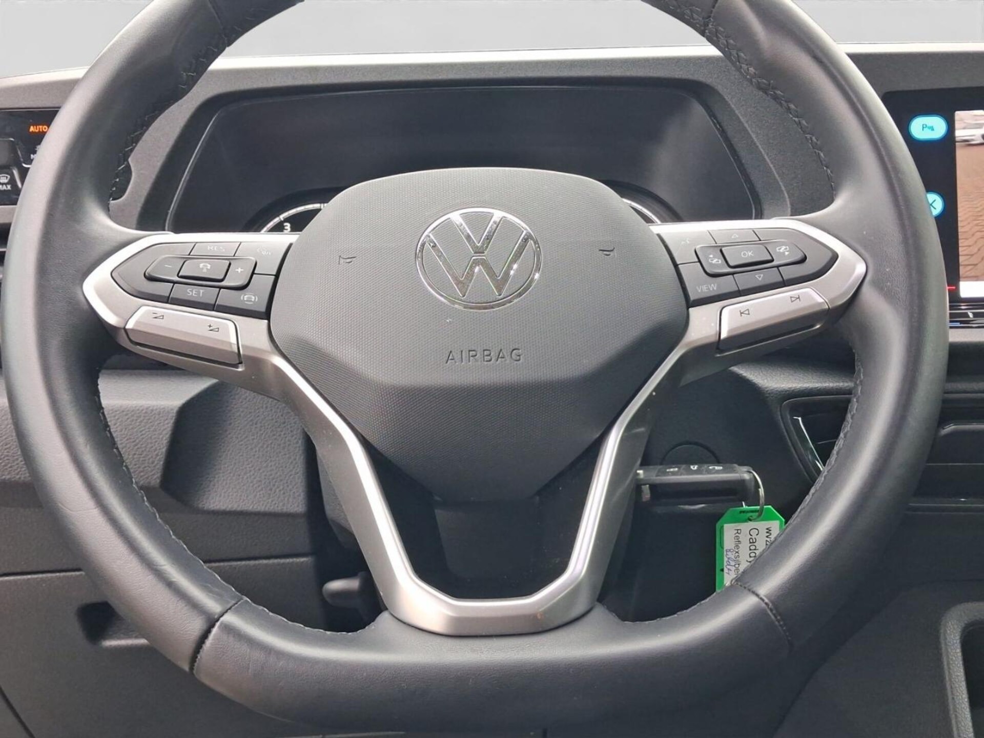 Volkswagen Caddy Maxi Basis-Modell