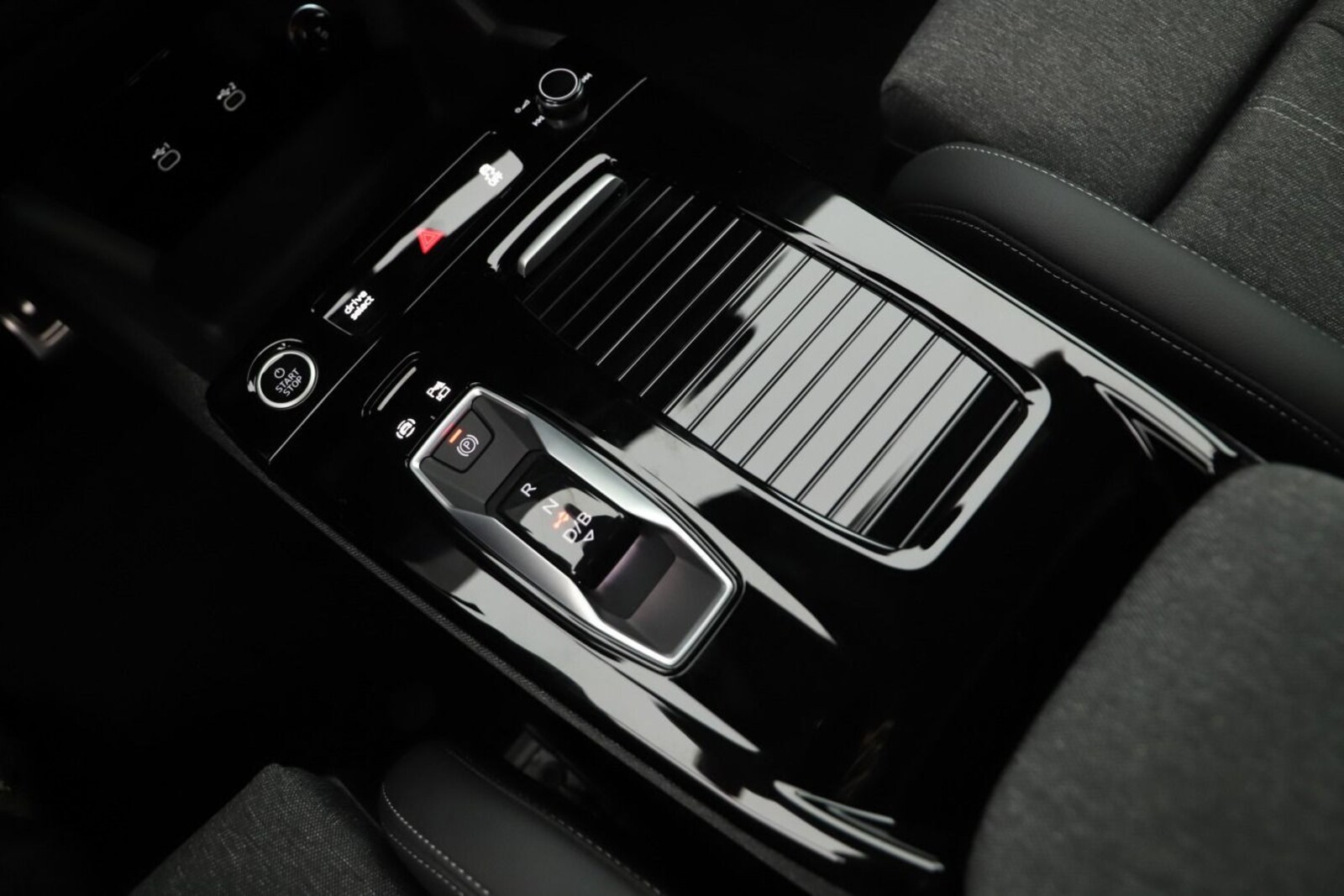 Audi Q6 Sportback e-tron – Bild 11