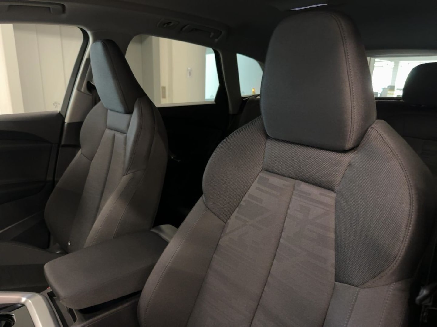 Bild über Audi Q5 SUV TFSI 150 kW S tronic - für weitere Informationen kontaktieren Sie den Audi Partner