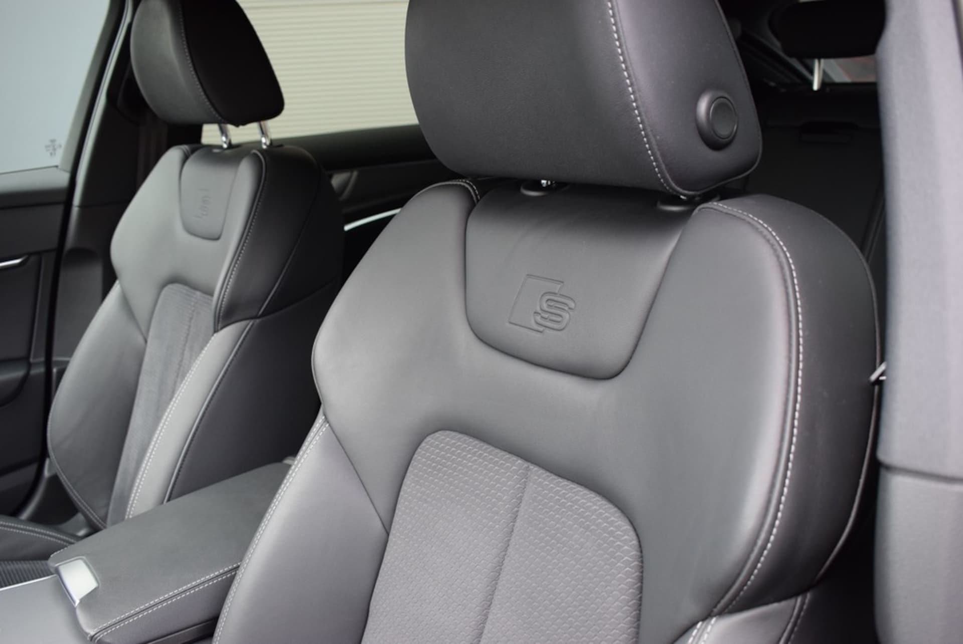 Audi S6 Avant