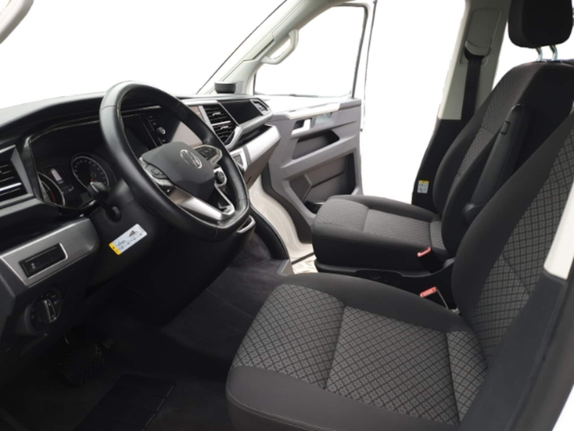 Volkswagen T6.1 California Beach