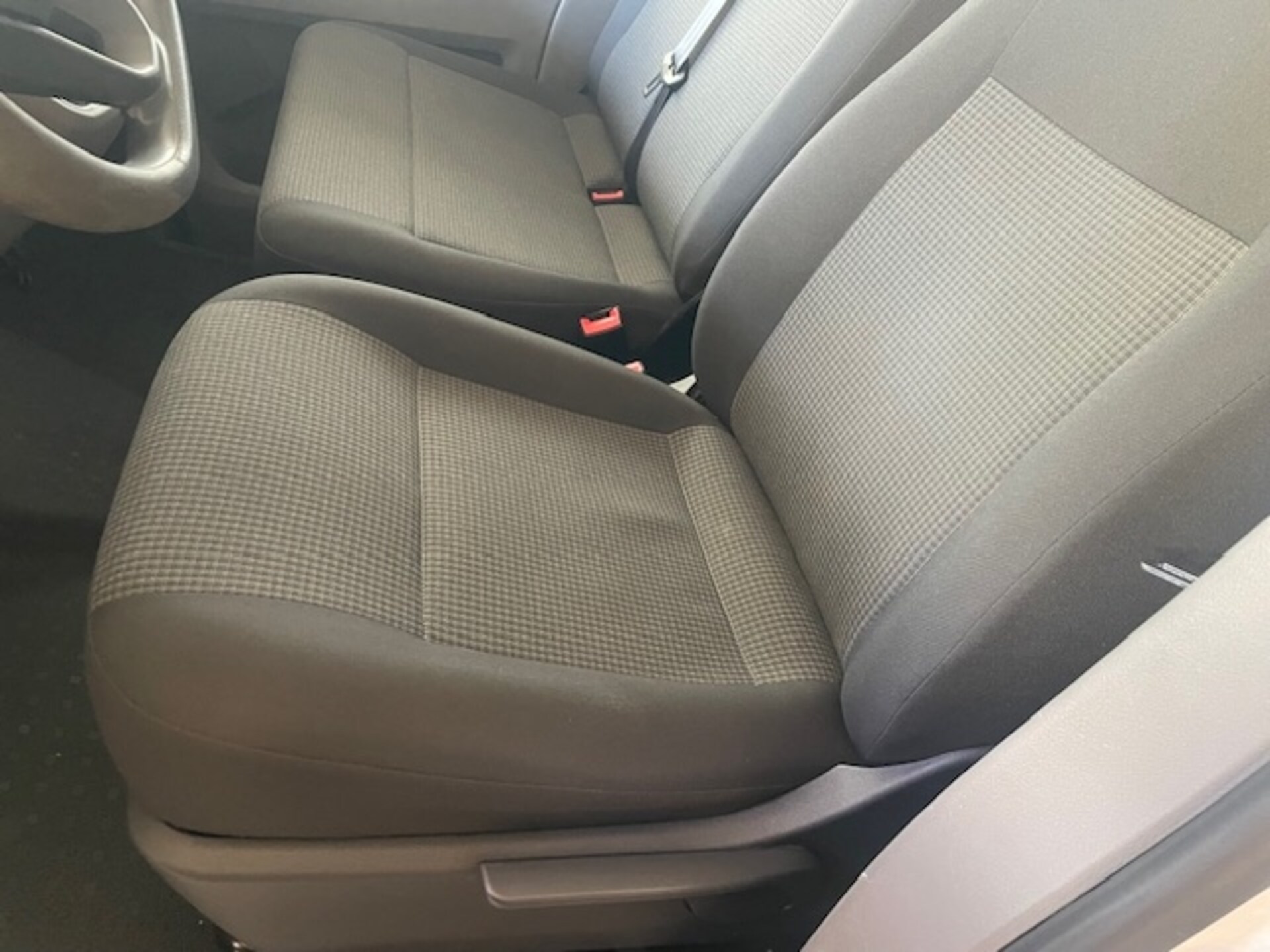 Volkswagen T6.1 Transporter Kombi langer Radstand