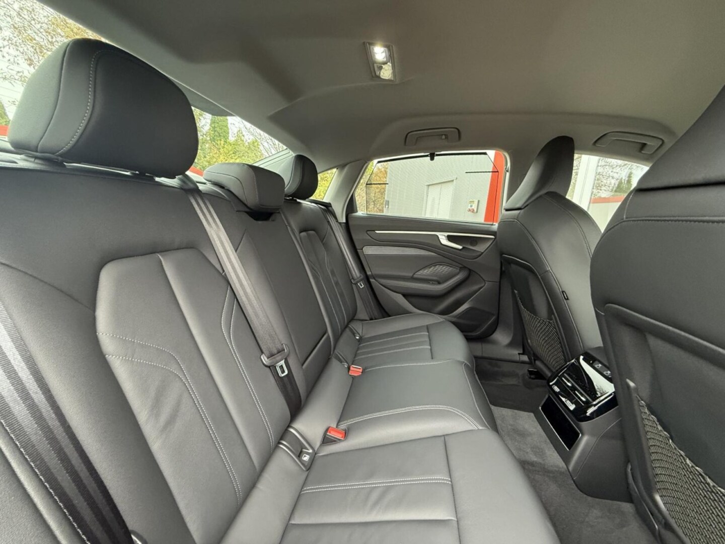 Bild über Audi A6 Limousine e-hybrid e-hybrid quattro 220 kW S tronic - für weitere Informationen kontaktieren Sie den Audi Partner