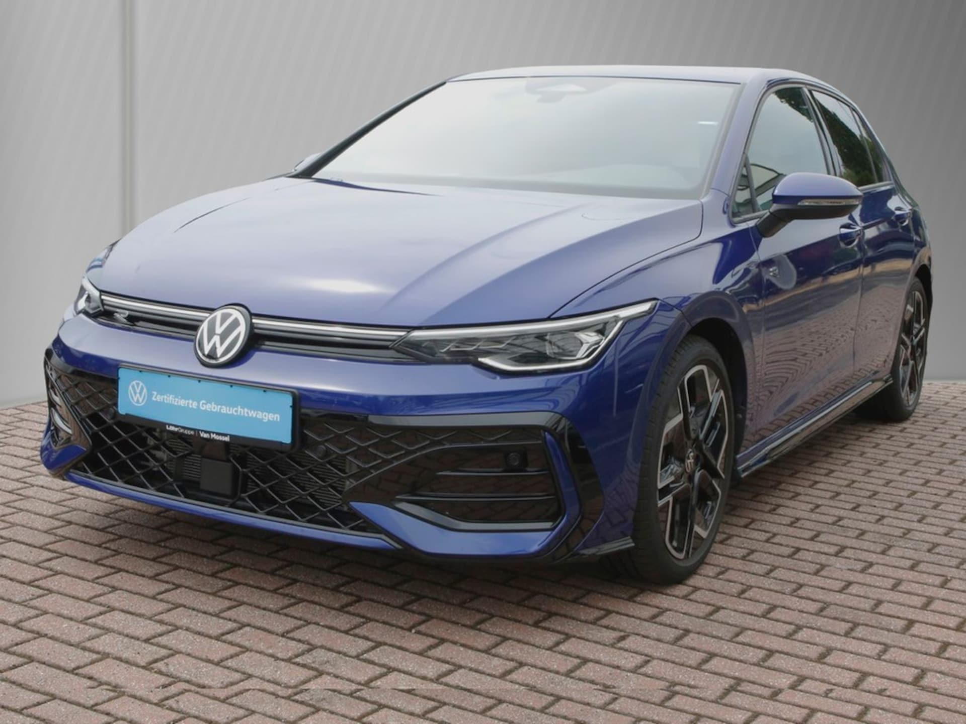 Volkswagen Golf R-Line