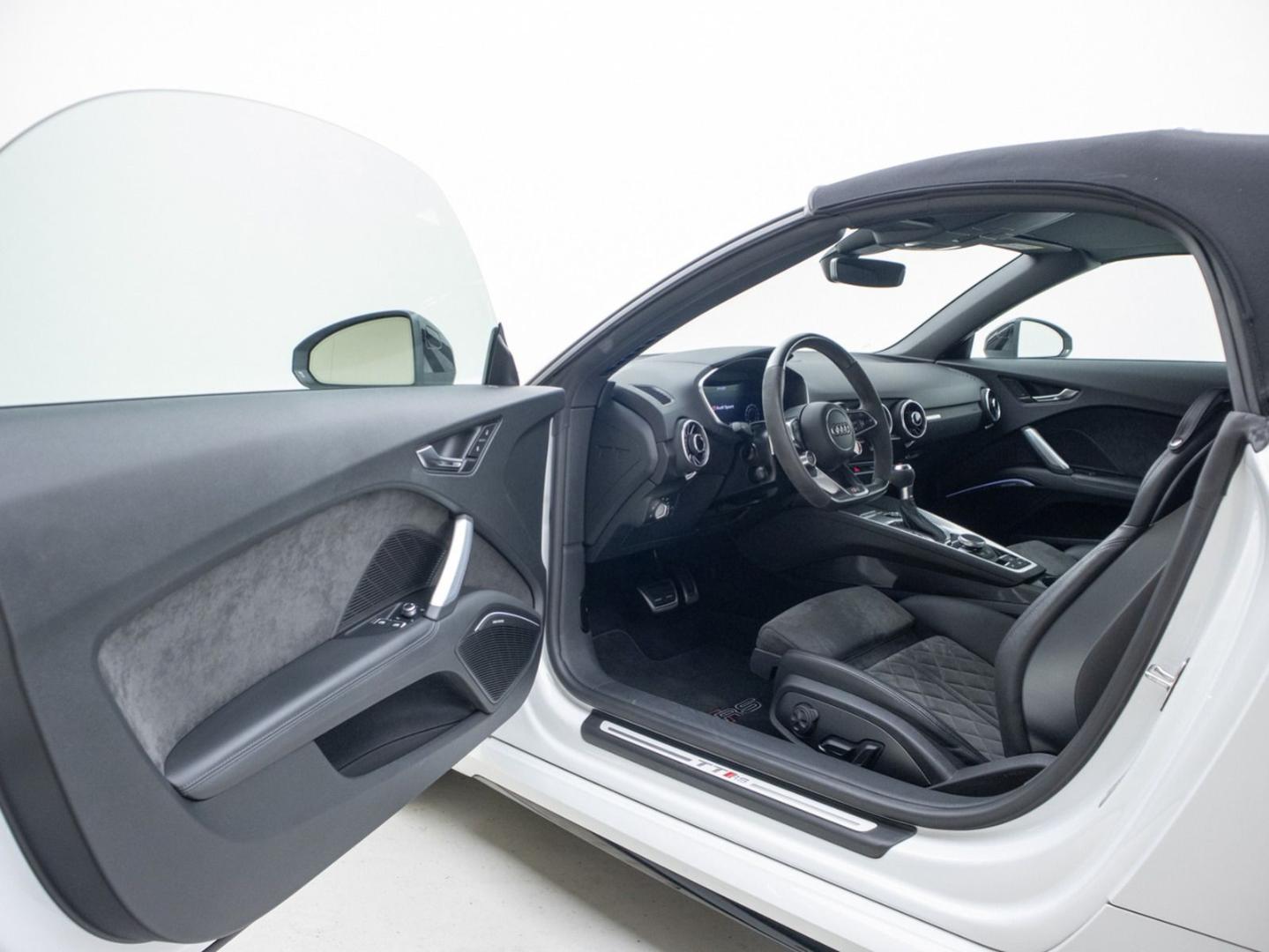 Image about Audi TT RS Roadster TFSI quattro S tronic