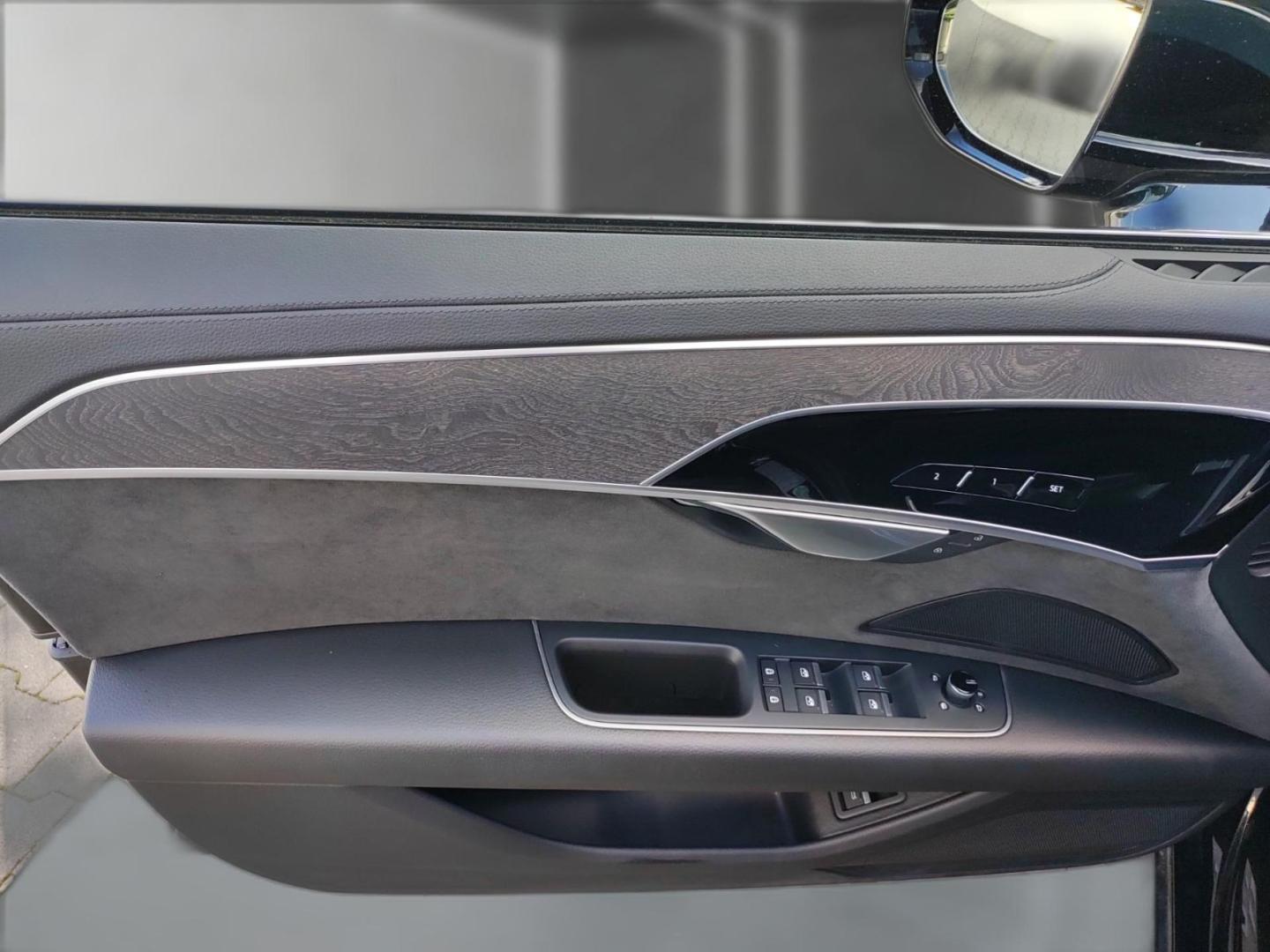 Image about Audi A8 50 TDI quattro tiptronic