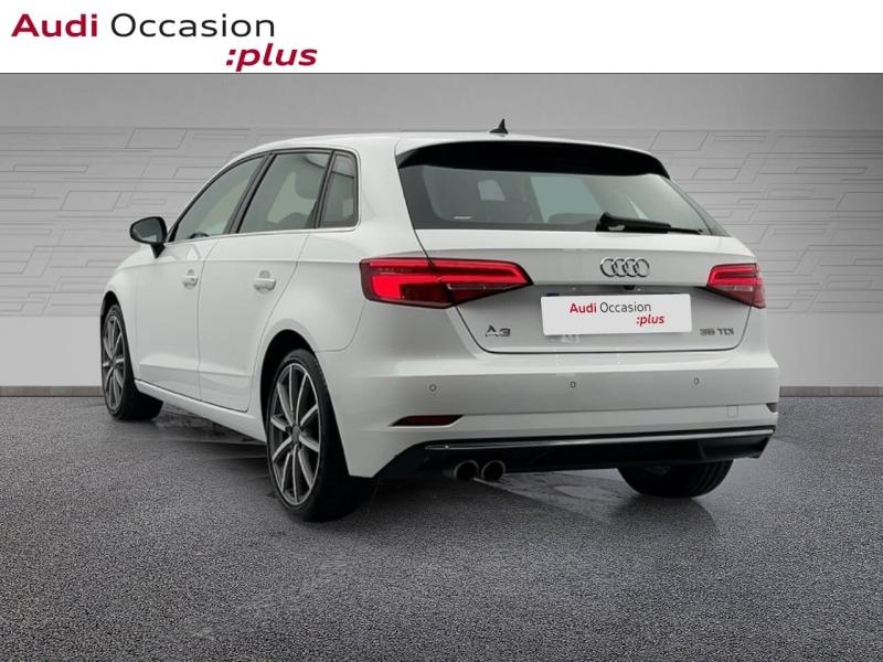 Image about Audi A3 Sportback Design Luxe 35 TDI 110 kW (150 ch) S tronic