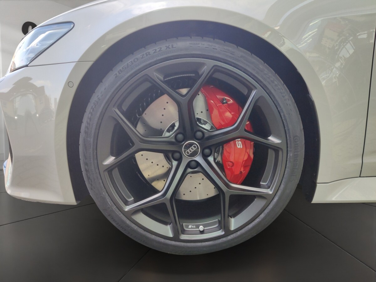 Image about Audi RS 6 Avant performance quattro tiptronic