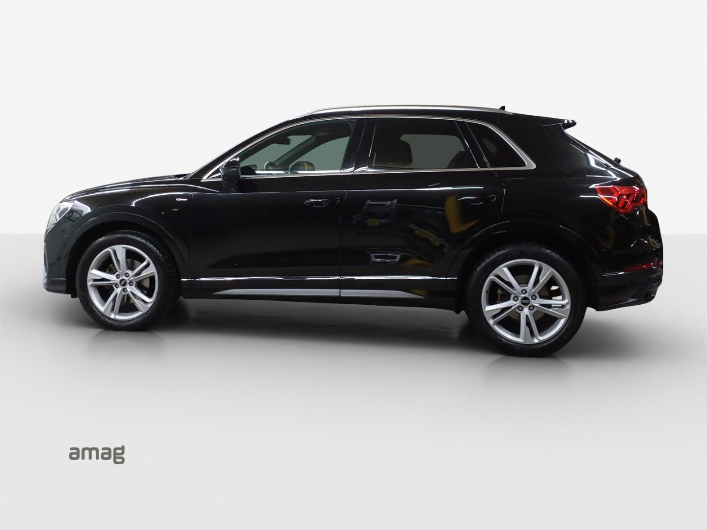 Bild über Audi Q3 Attraction S line 35 TFSI 110 kW (150 PS) S tronic - for more details contact your dealer