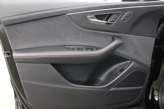 2023 Audi RS Q8 Base - Photo 18