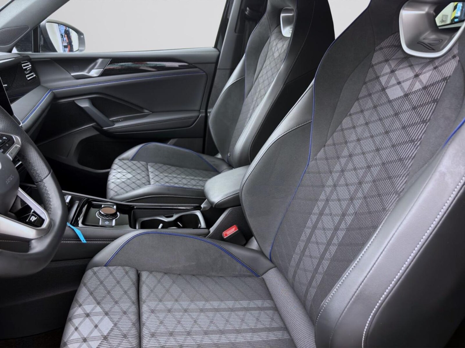 Volkswagen Tiguan – Bild 10