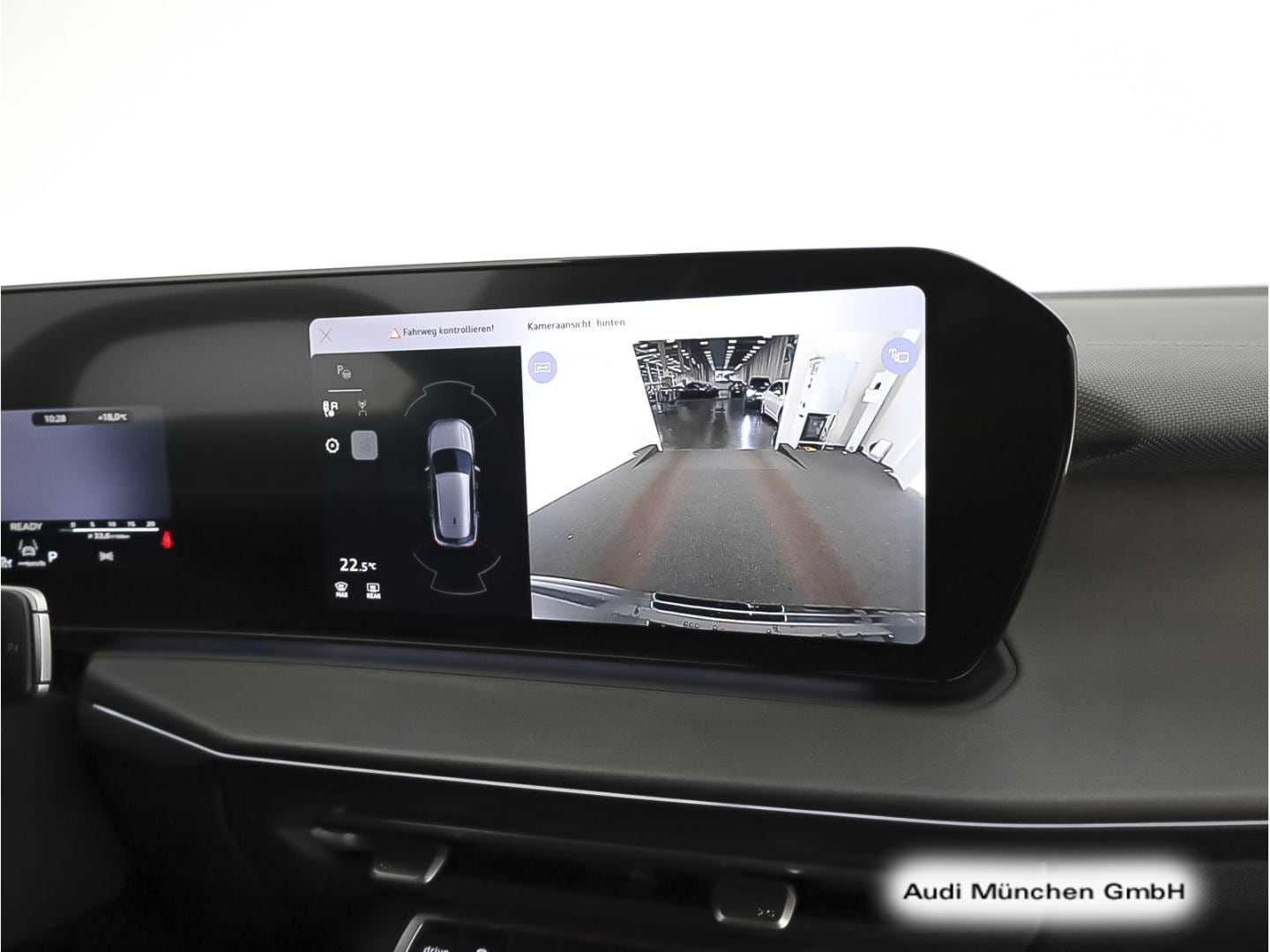 Bild über Audi Q3 SUV TFSI quattro 150 kW S tronic - für weitere Informationen kontaktieren Sie den Audi Partner