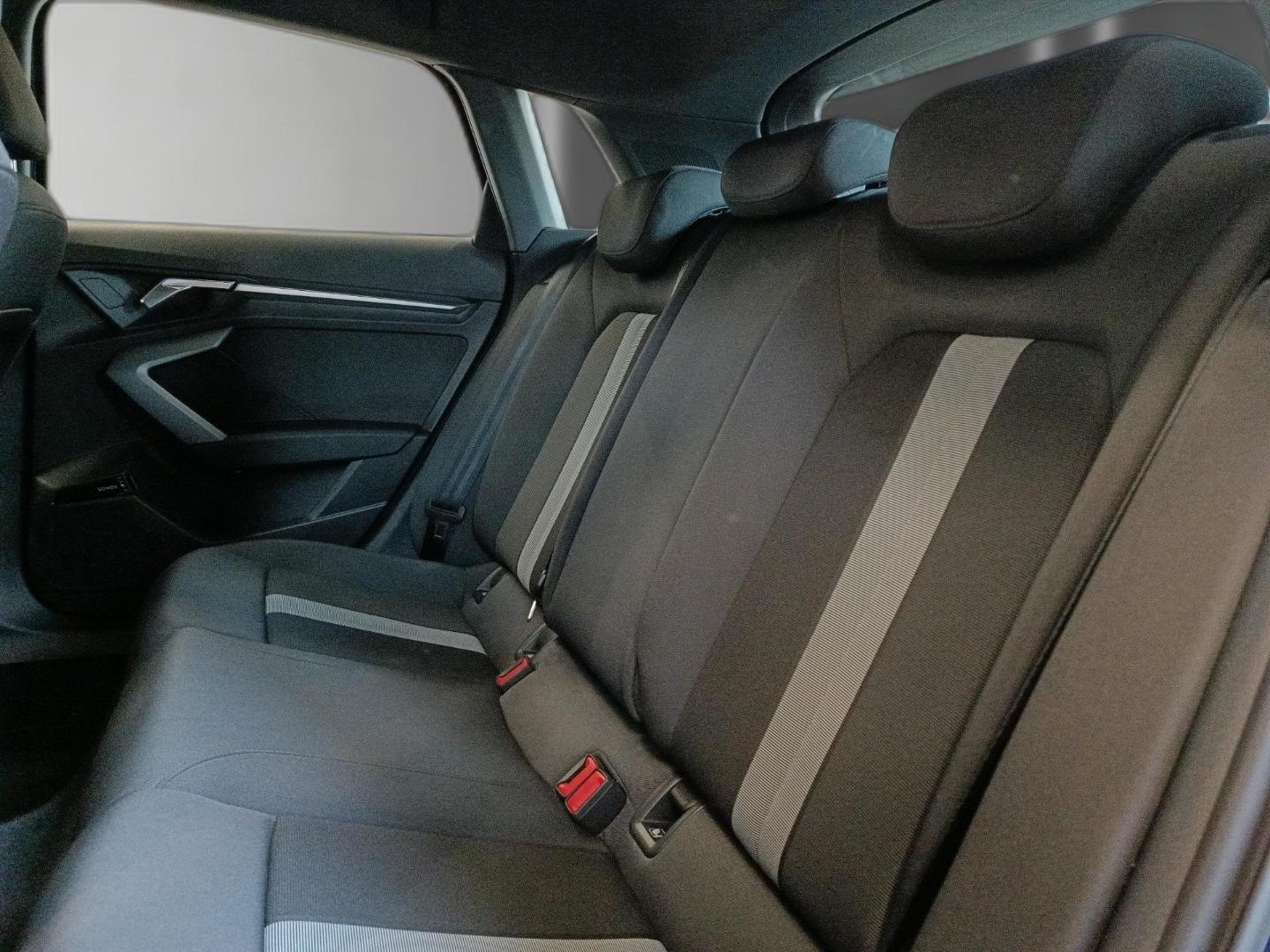 Bild über Audi A3 Sportback TFSI 110 kW S tronic - für weitere Informationen kontaktieren Sie den Audi Partner