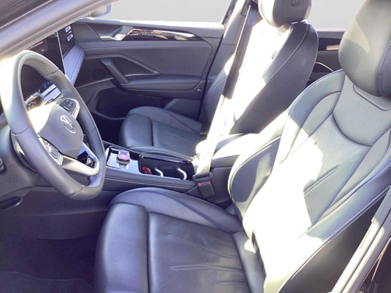 Volkswagen Tiguan – Bild 9
