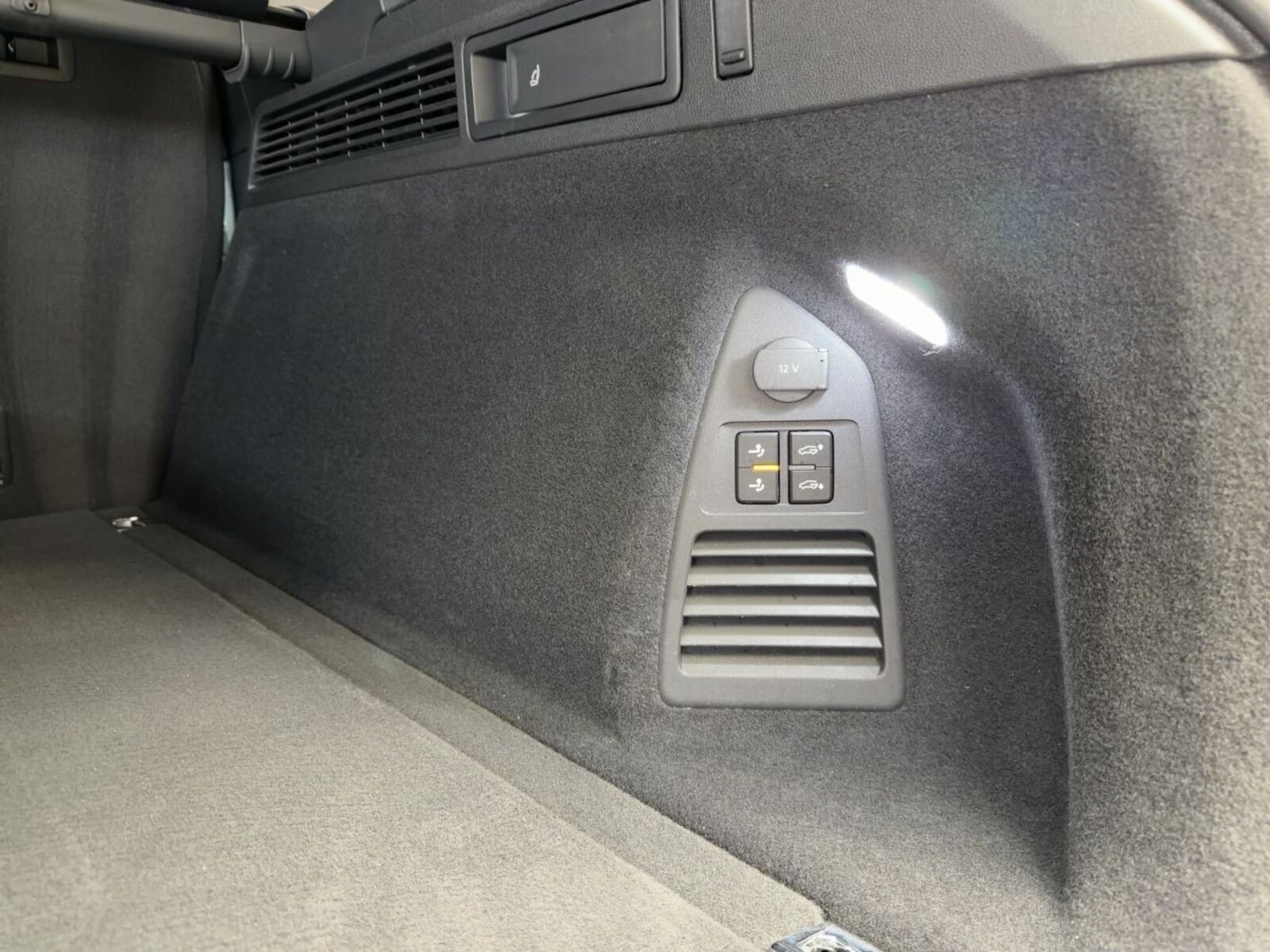 Volkswagen Touareg – Bild 16