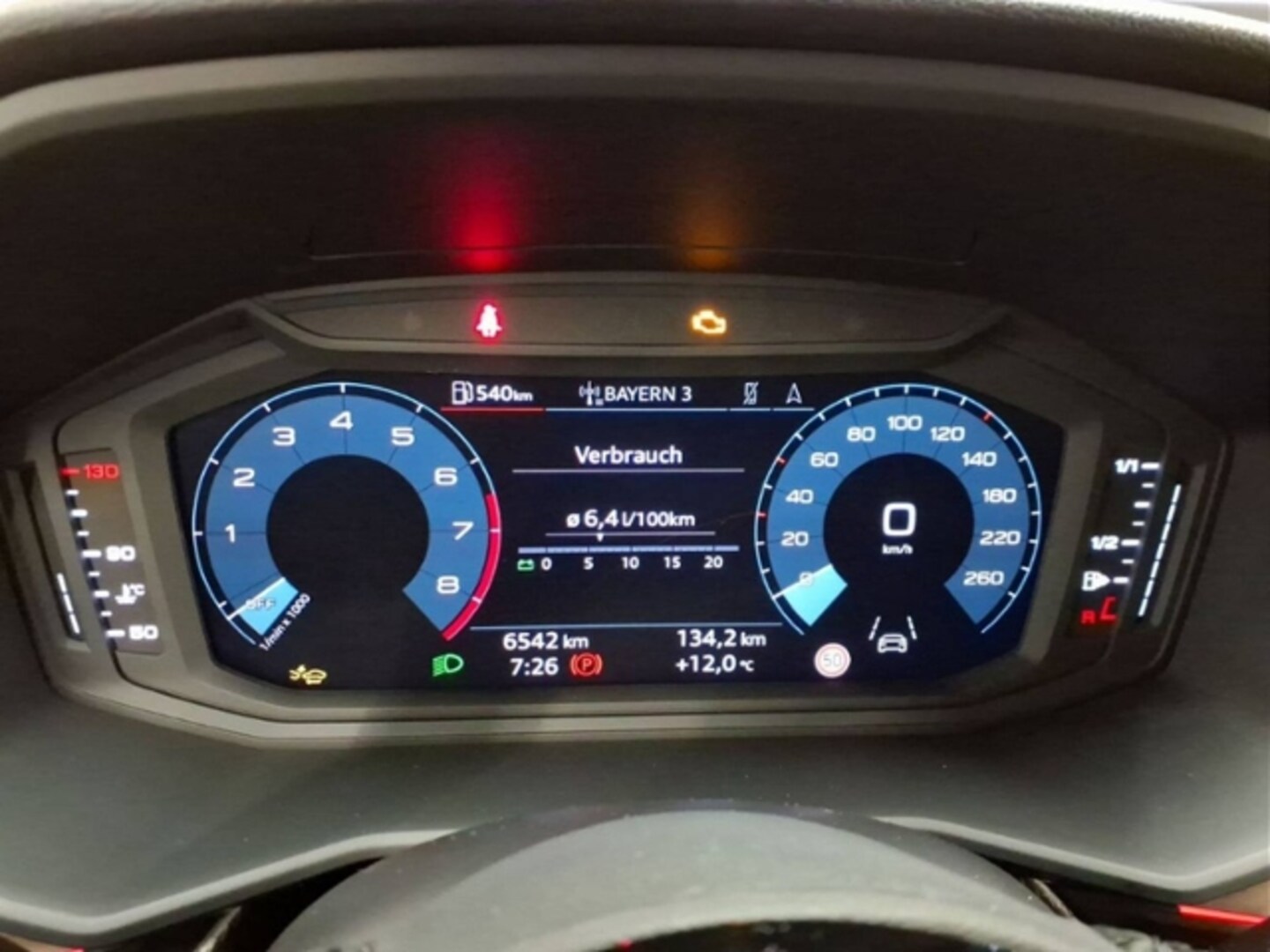 Bild über Audi A1 allstreet 30 TFSI Schaltgetriebe - für weitere Informationen kontaktieren Sie den Audi Partner
