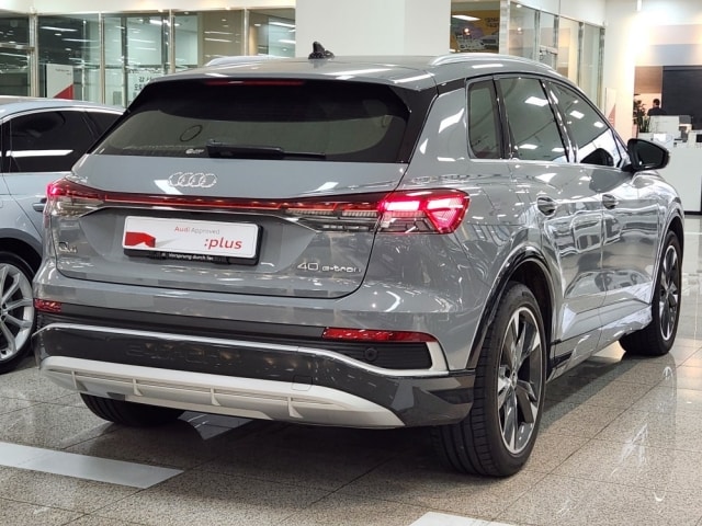 Audi Q4 e-tron 40 Premium 150, 00 kW 2