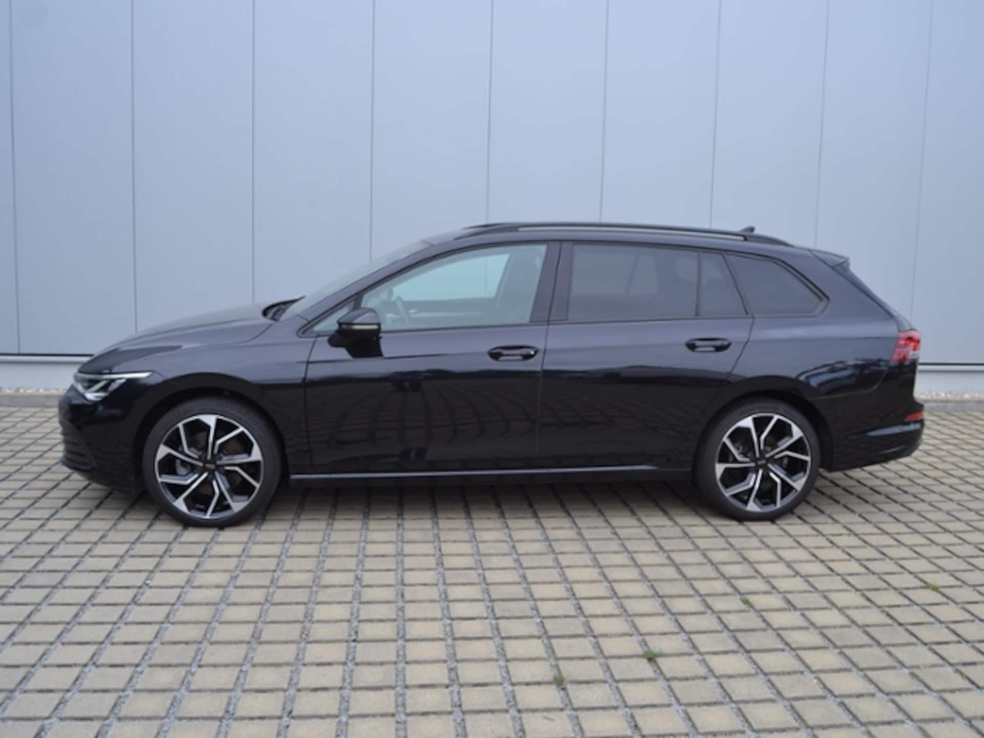 Volkswagen Golf Variant Life