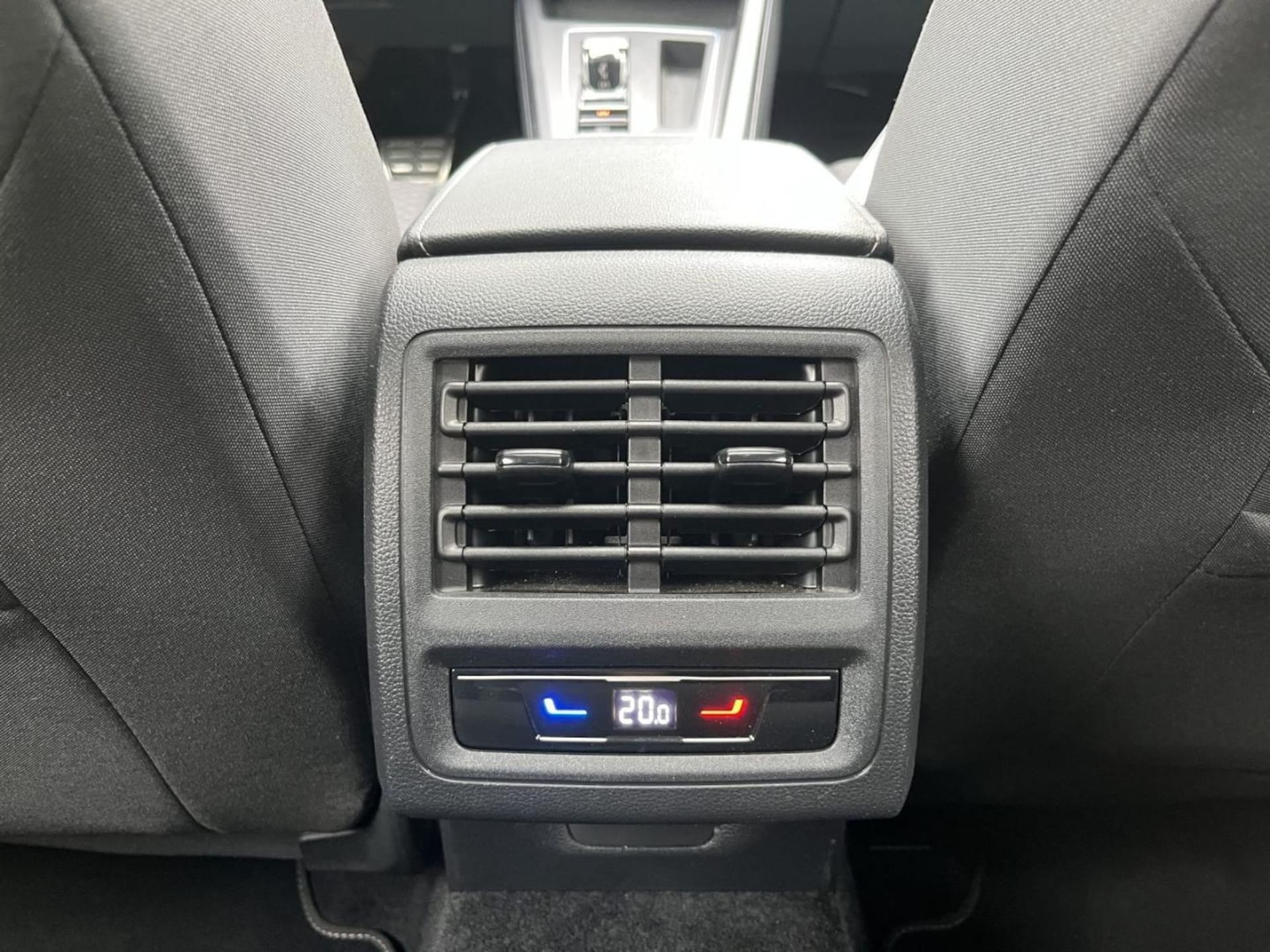 Volkswagen Golf Active