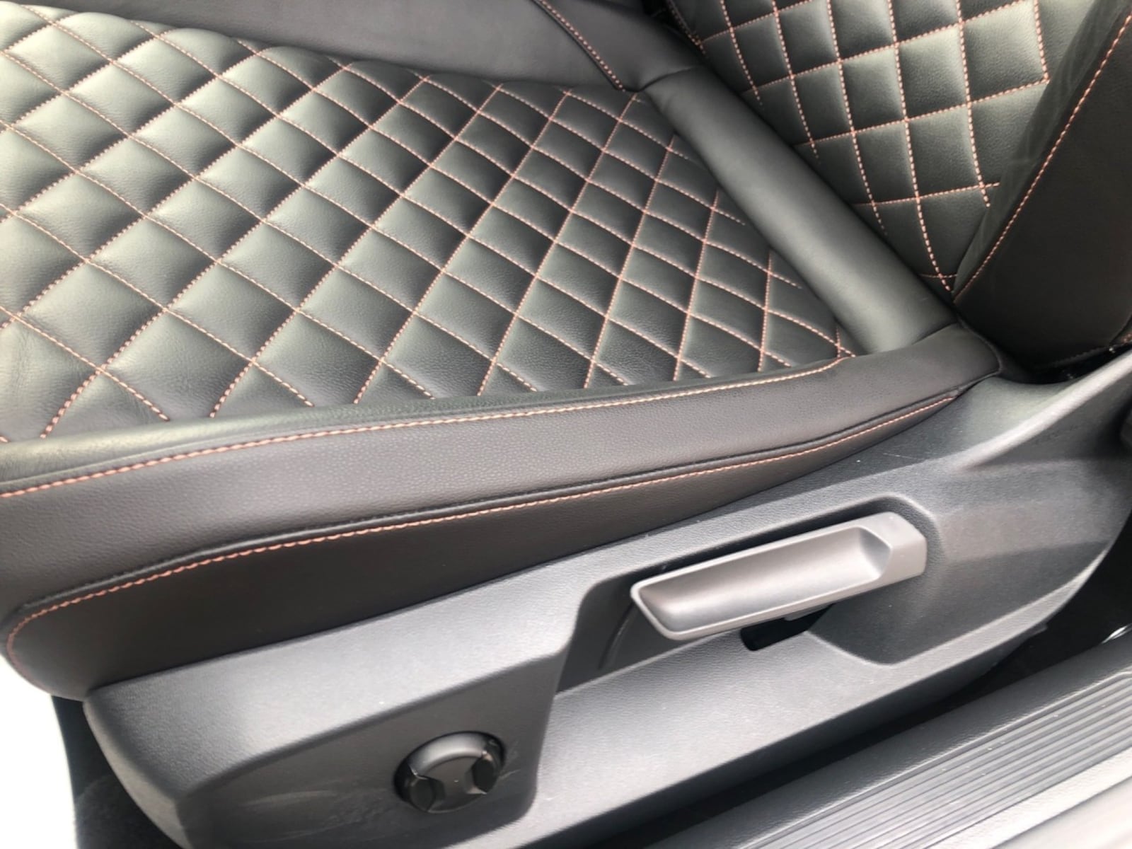 Volkswagen T-Roc Cabriolet – Bild 7
