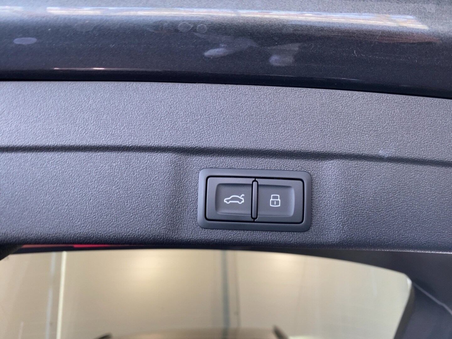 Bild über Audi A6 Avant edition one TDI quattro 150 kWS tronic - für weitere Informationen kontaktieren Sie den Audi Partner