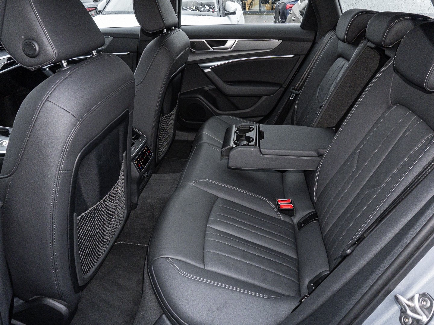 Bild über Audi A6 Avant advanced 45 TFSI quattro S tronic - für weitere Informationen kontaktieren Sie den Audi Partner