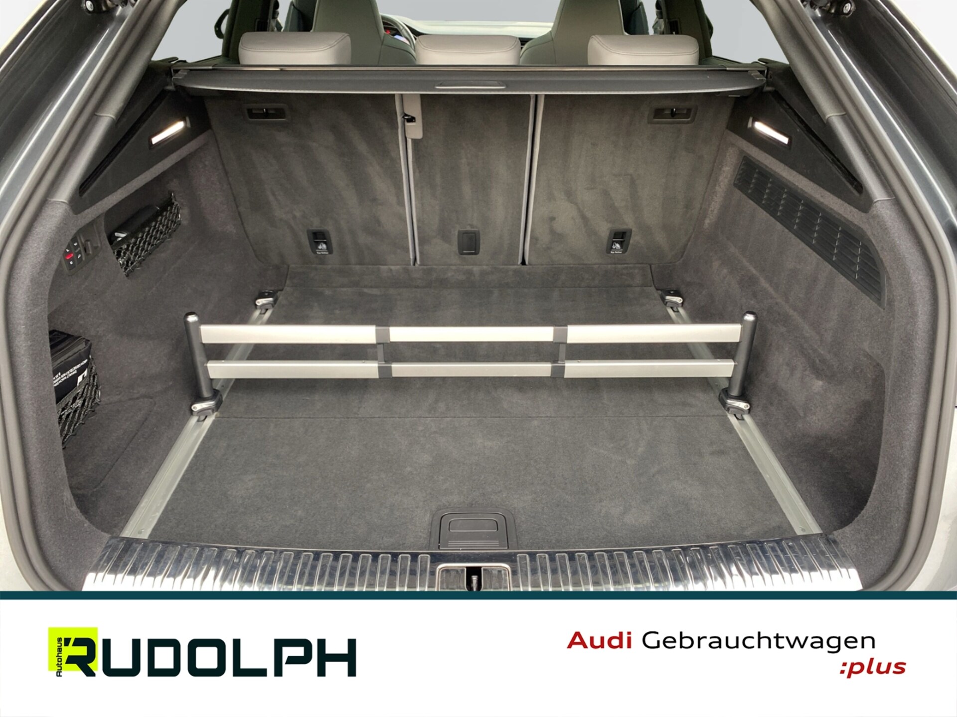 Audi SQ8 SUV