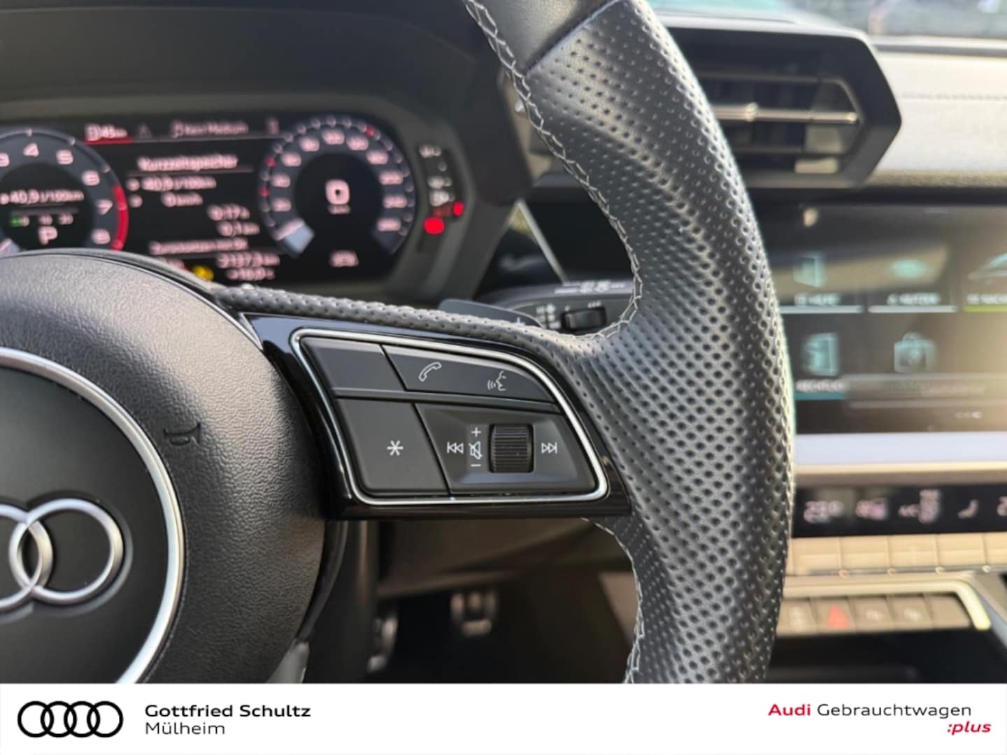 Bild über Audi A3 Sportback S line 35 TFSI S tronic - für weitere Informationen kontaktieren Sie den Audi Partner
