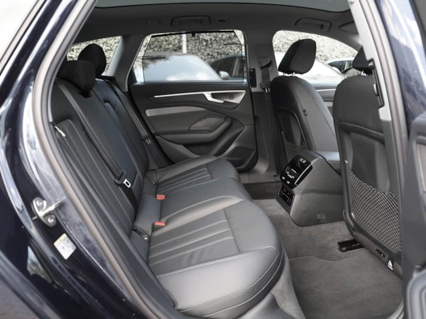Bild über Audi A6 Avant TDI quattro 150 kW S tronic - für weitere Informationen kontaktieren Sie den Audi Partner