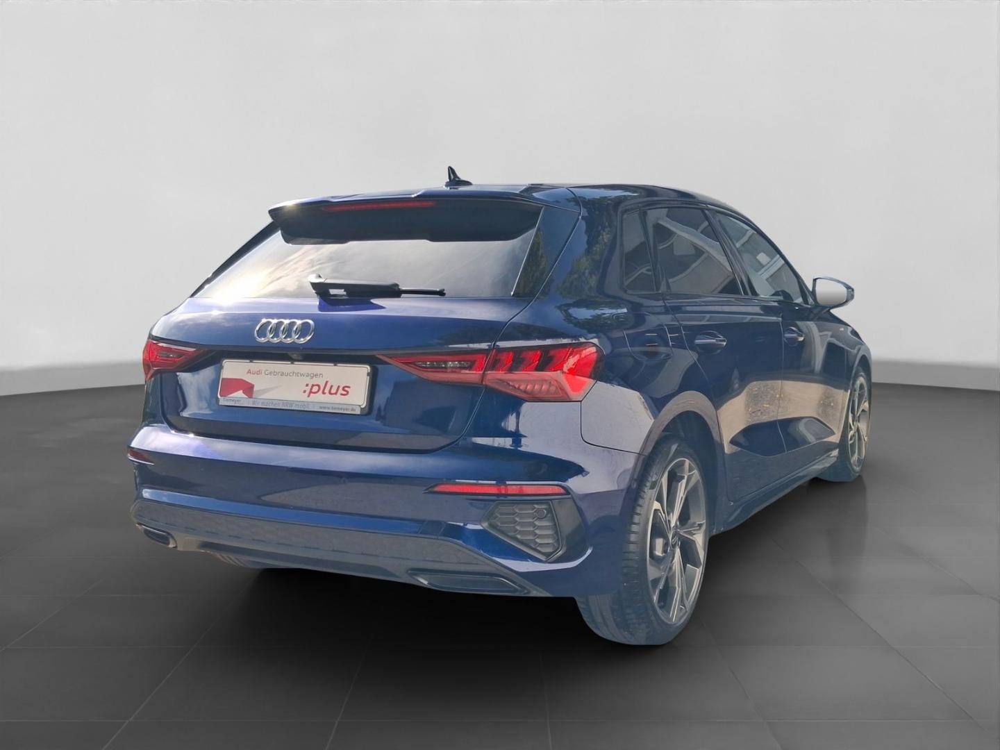 Bild über Audi A3 Sportback S line 35 TFSI Schaltgetriebe - für weitere Informationen kontaktieren Sie den Audi Partner